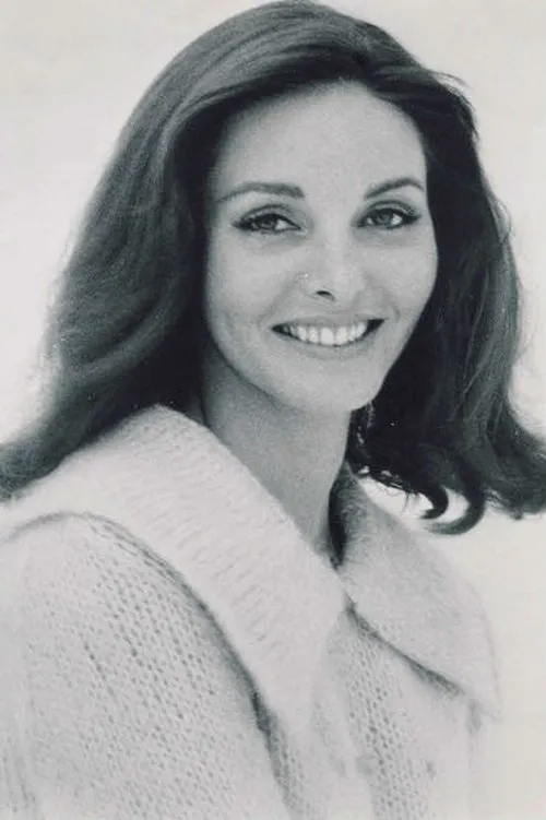 Cindi Wood interpretando a George Hale