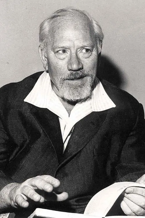 Claes Gill interpretando a Sigurd Helmer, biskop