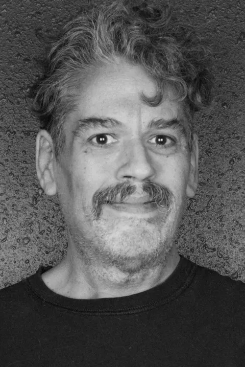 Bob Adrian ha trabajado con Clam Sepulveda en 1 ocasiones