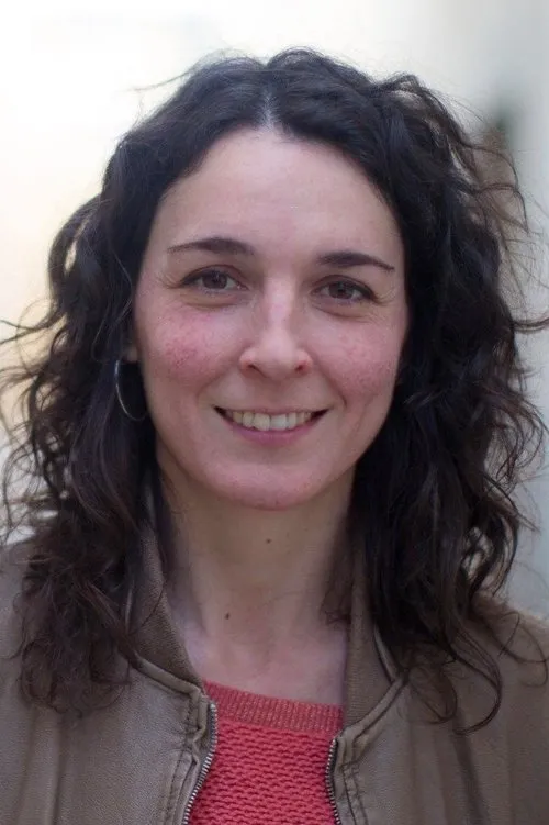 Clara Cols interpretando a Laura