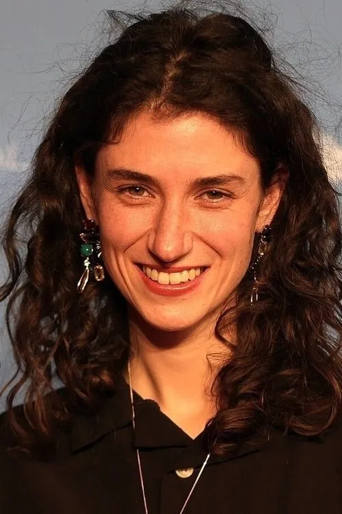 Nikolai Bosshardt ha trabajado con Clara Gostynski en 1 ocasiones