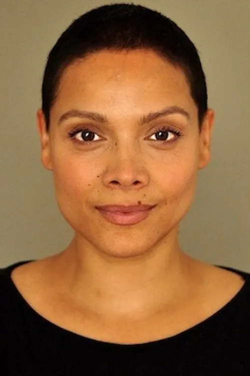 Dwane Walcott ha trabajado con Clara Indrani en 1 ocasiones