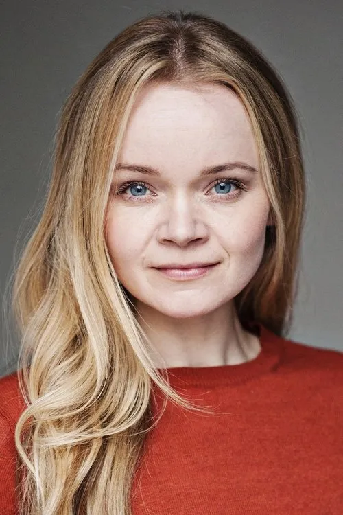 Clare Louise Connolly interpretando a Frl. Schmidt