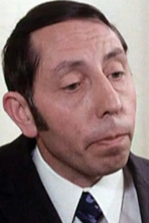 Claude Legros interpretando a Jacques Rechampot