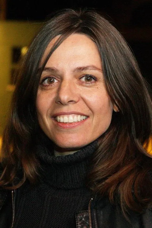 Claudia Basrawi interpretando a Katja