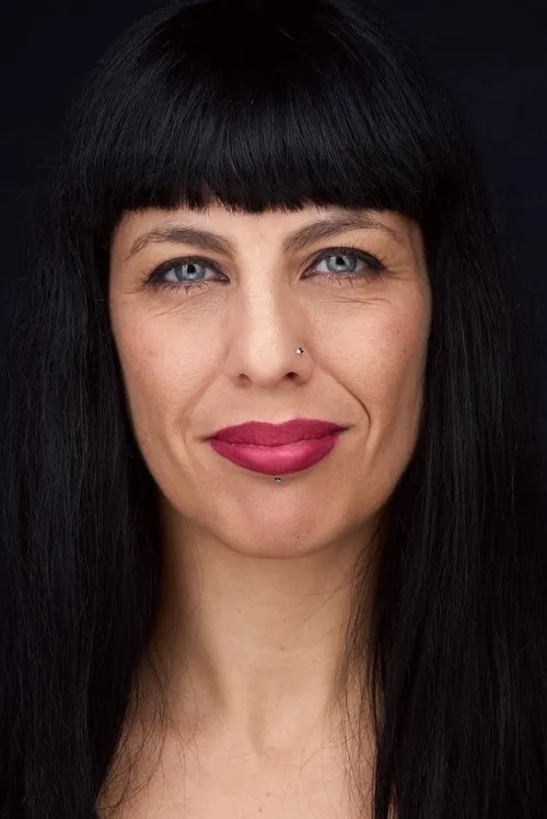 Cláudia Carvalho interpretando a Margarida