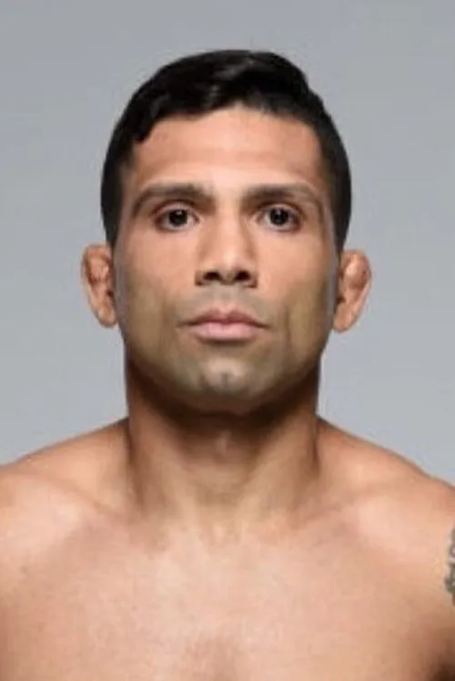 Claudio Henrique da Silva interpretando a Self