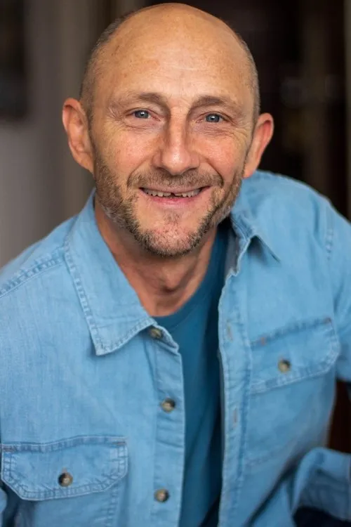 Tyler Woodruff ha trabajado con Clay E. jones en 1 ocasiones