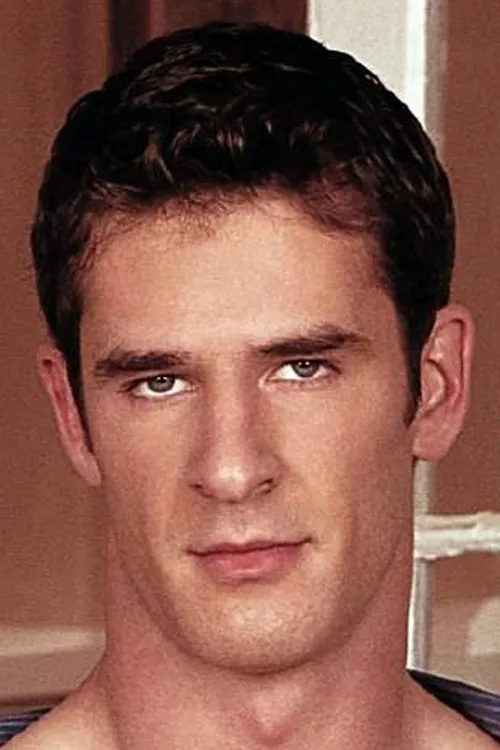 Clay Maverick interpretando a 