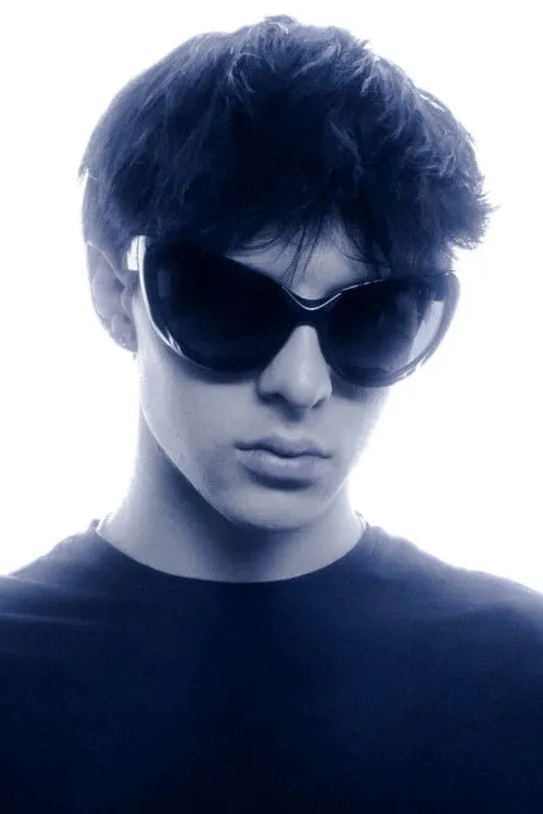 Julia Korpinen ha trabajado con Cledos en 1 ocasiones