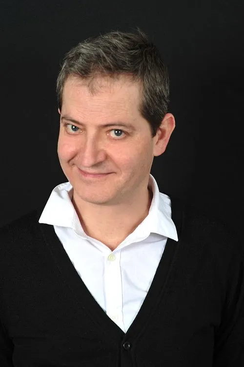 Clemens Haipl interpretando a Elvis