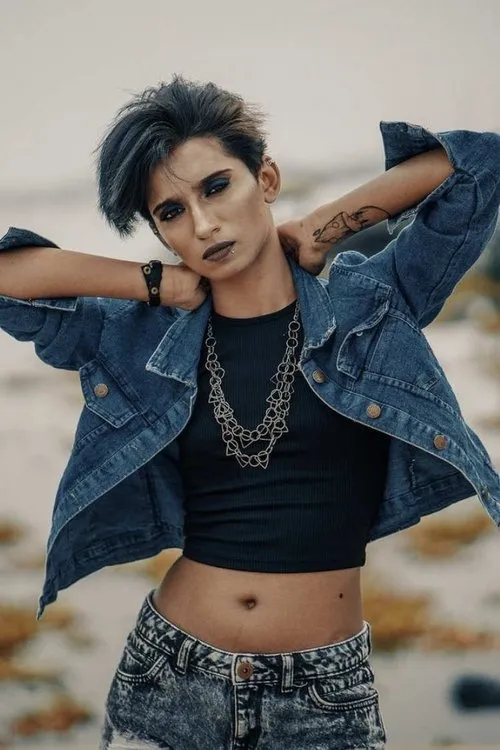 Sam Sibin ha trabajado con Cleo Zusan en 1 ocasiones