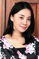 Nur Rahman ha trabajado con Cleopatra Djapri en 1 ocasiones