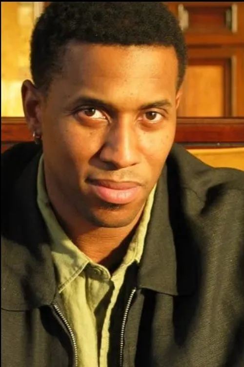 Clinton Jackson — personaje: Mezz Crosby