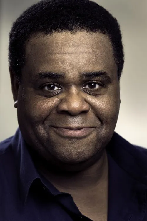Clive Rowe interpretando a Ants