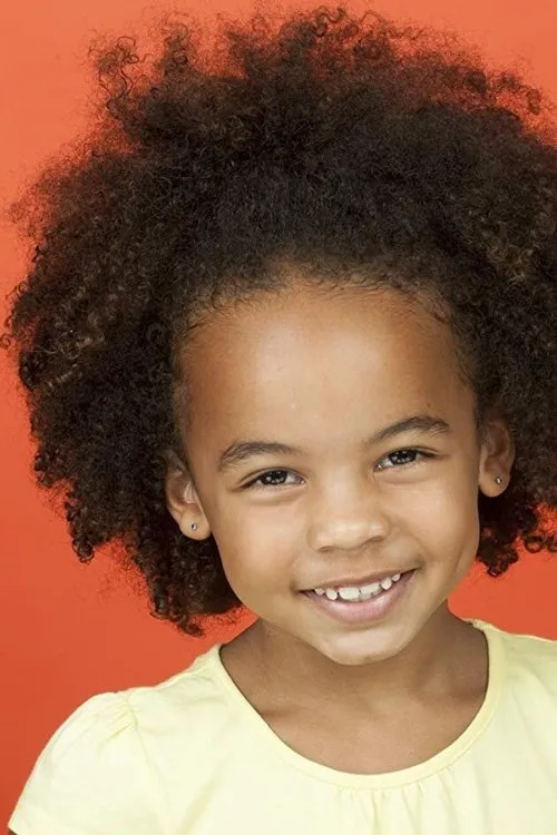 Coco Assad en su biografía y filmografía