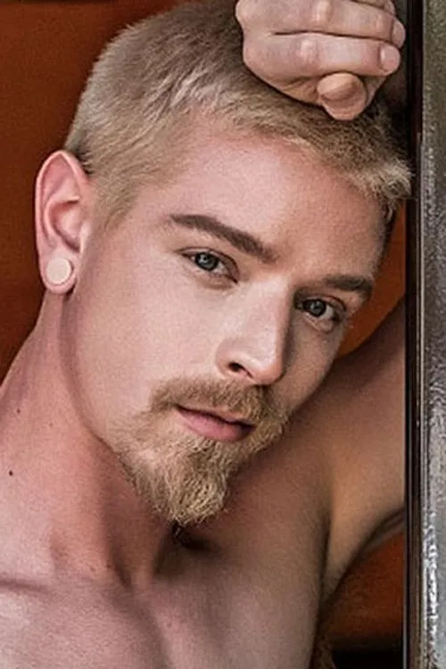 Cody Winter interpretando a 