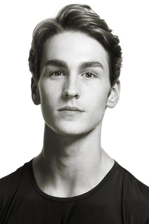 Alexander Jones ha trabajado con Cohen Aitchison-Dugas en 1 ocasiones