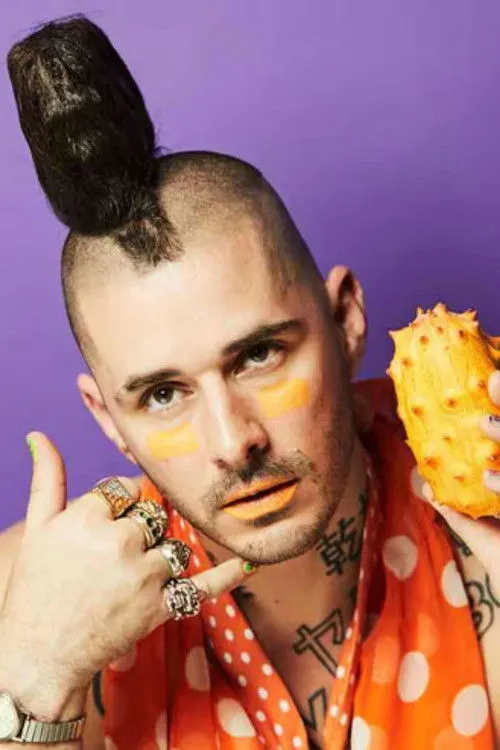 Scarlet Sheppard ha trabajado con Cole Whittle en 1 ocasiones