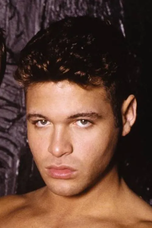 Jake Taylor ha trabajado con Cole Youngblood en 4 ocasiones