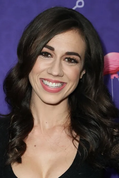 Colleen Ballinger — personaje: Miranda Sings