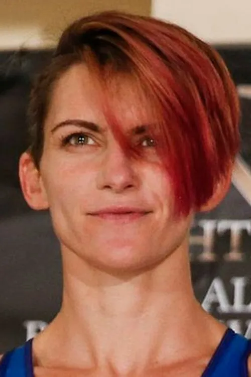 Colleen Schneider interpretando a Self