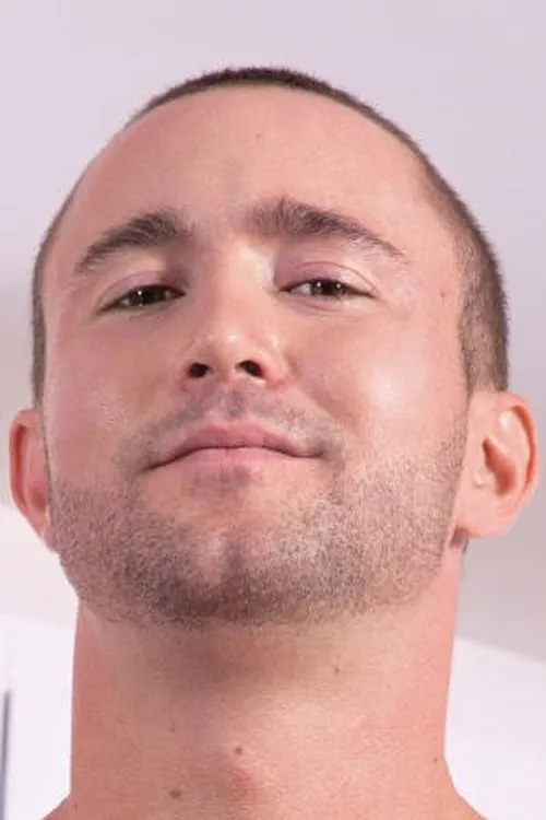 Colt Rivers interpretando a 