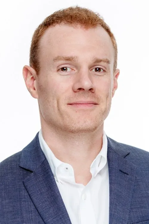 Cooper Hopkins interpretando a Lance Murphy