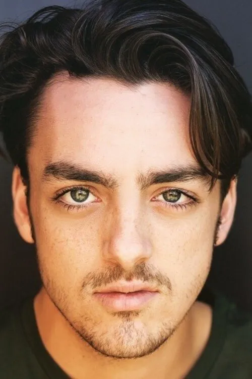 Julian Grey ha trabajado con Cooper Rivers en 1 ocasiones