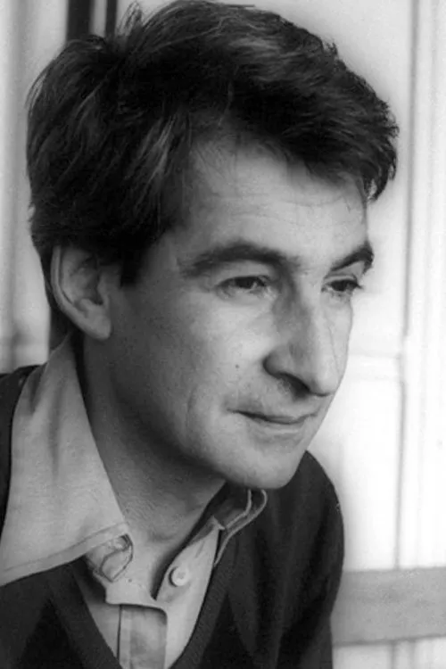 Copi interpretando a 