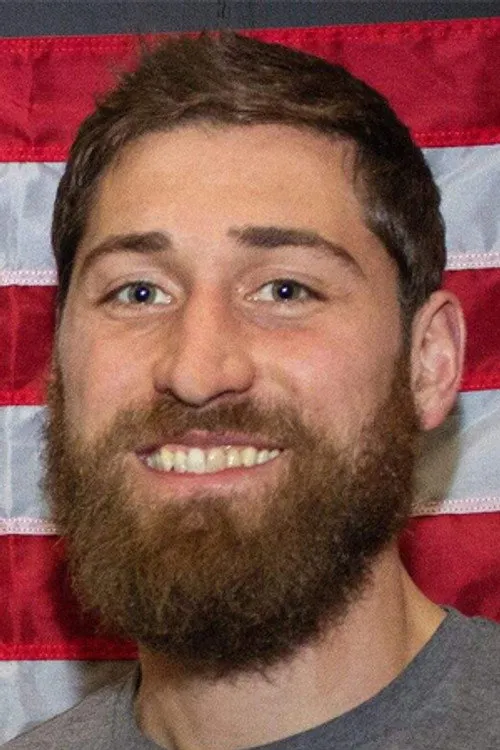 Aaron Echeveste Lopez ha trabajado con Corey Thompson en 1 ocasiones