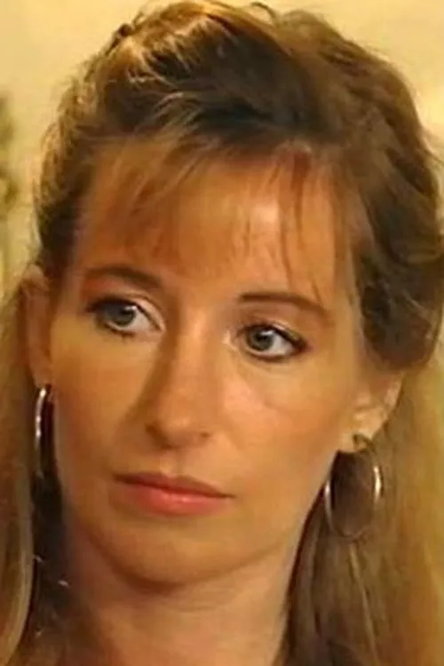 Corinne Hefner interpretando a NonSex