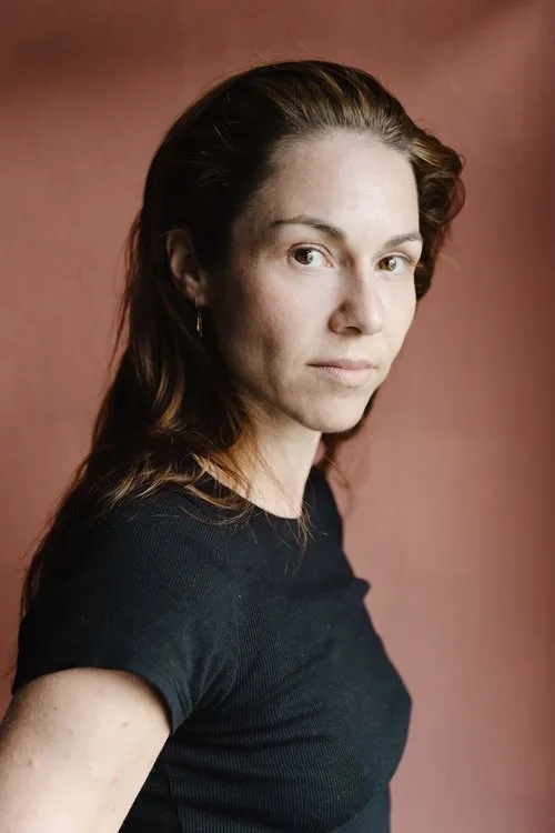 Cornelia Werner interpretando a Punkerin