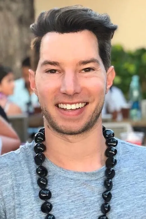 Cory Cotton interpretando a Himself