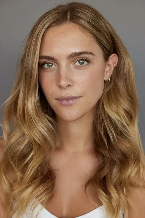 Courtney Clarke — personaje: Jade Hart