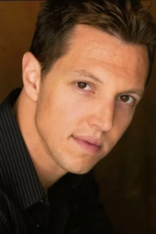 Courtney Ray Geigle interpretando a Lance