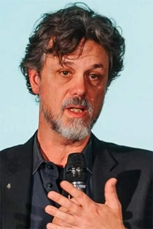 Craig Lathrop interpretando a Self