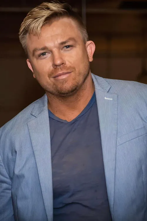 Mike Bullard ha trabajado con Craig X. Scott en 1 ocasiones