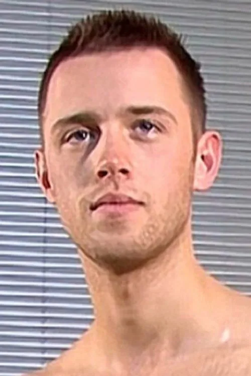 R.J. ha trabajado con Craig en 2 ocasiones