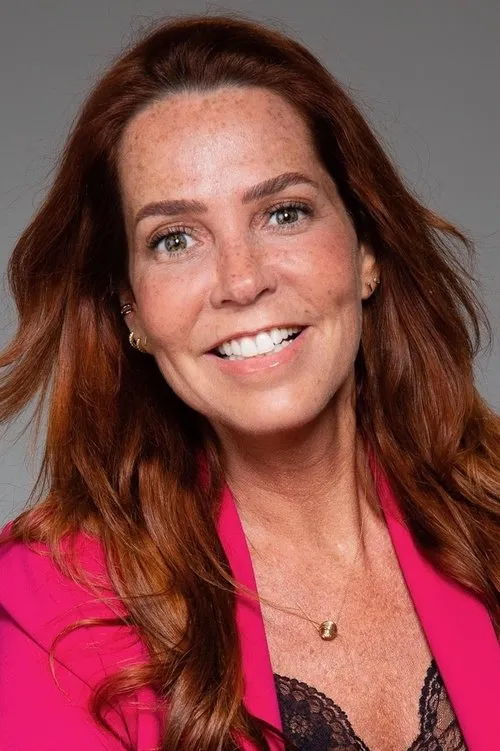 Cris Carvalho — personaje: Coach