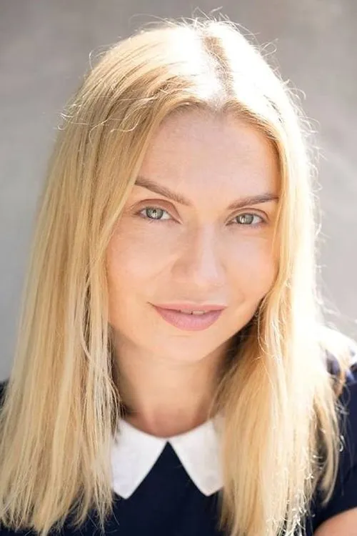 Cristina Cioran interpretando a Margo