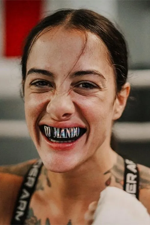 Cristina Navarro interpretando a Self