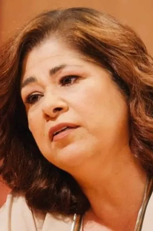 Cristina Oliveira — personaje: Lina