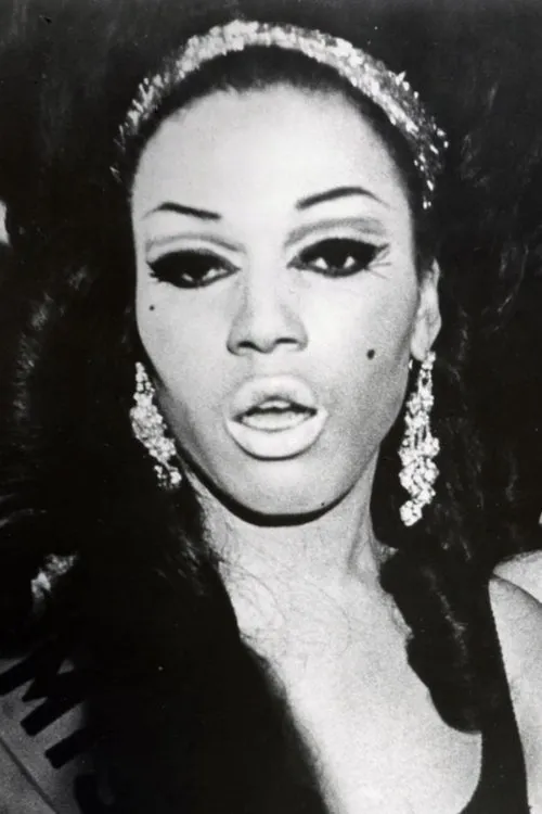 Carmen Xtravaganza ha trabajado con Crystal LaBeija en 1 ocasiones
