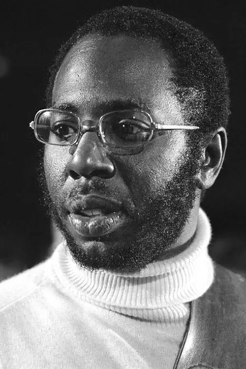 Curtis Mayfield interpretando a Self (archive footage)