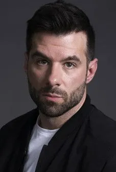 Sheldon Touchie ha trabajado con Curtis Steeksma en 1 ocasiones