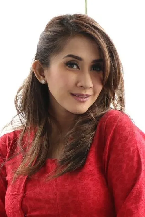 Komeng ha trabajado con Cut Memey en 1 ocasiones