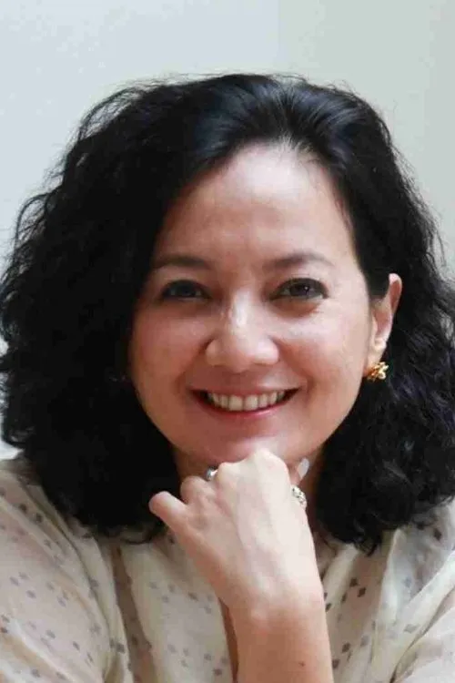 Dimas Aditya ha trabajado con Cut Mini en 4 ocasiones