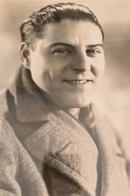 Cyril Gardner interpretando a Billy Durand - the Drummer