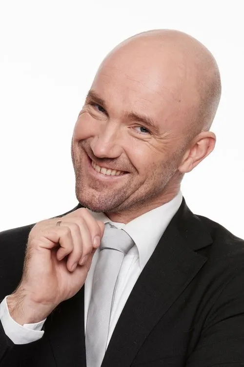 Dagfinn Lyngbø — personaje: Flere roller